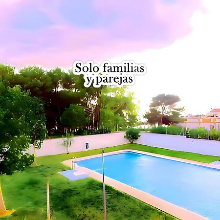 Apartamento Junto El Mar Con Piscina كونيل ذي لا فرونتيرا المظهر الخارجي الصورة